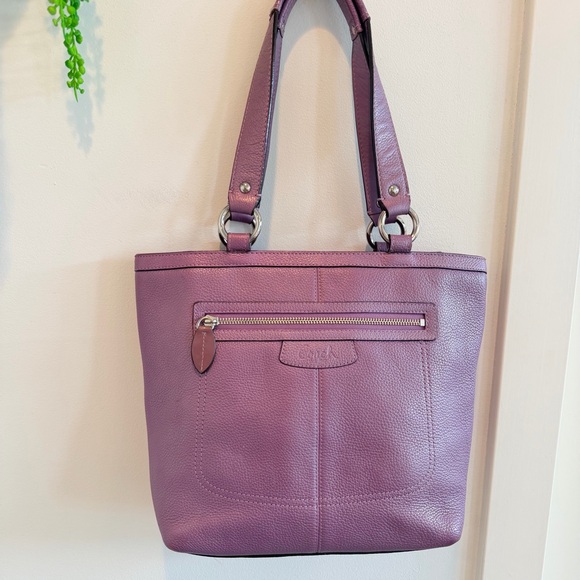 Coach Penelope Lavender Pebbled Leather Medium Women's Shoulder Bag L1063-F14683 - Picture 2 of 16